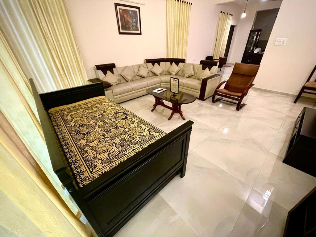 Aikya Kadri #Your Home Away From Home# Non Smoke# Vegetarians Preferred# Strictly For Families Mangalore Eksteriør billede