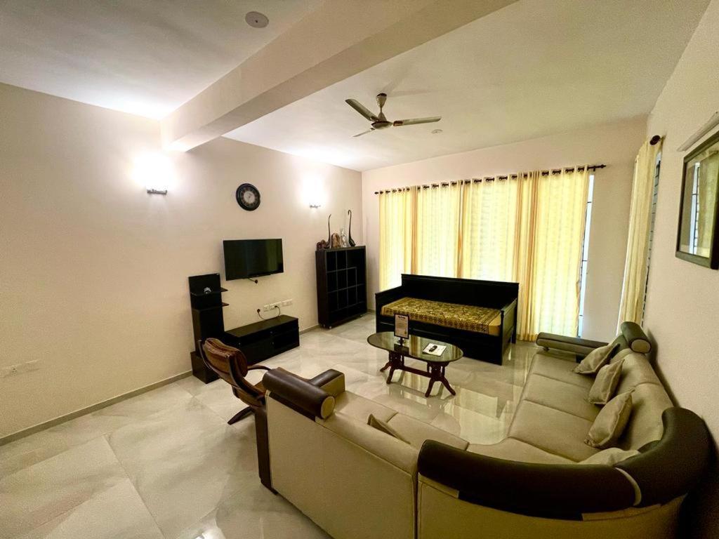 Aikya Kadri #Your Home Away From Home# Non Smoke# Vegetarians Preferred# Strictly For Families Mangalore Eksteriør billede